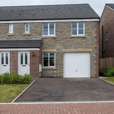 Cosy 3 Bed Near Beaches, Cardiff & Brecon Beacons Coity Exterior photo
