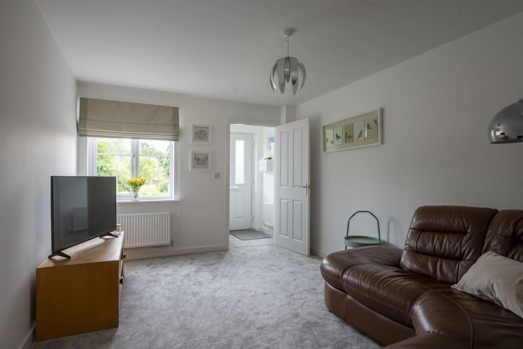 Cosy 3 Bed Near Beaches, Cardiff & Brecon Beacons Coity Exterior photo